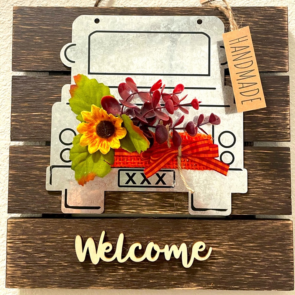 Farmhouse Rustic Fall Welcome Door/Wall